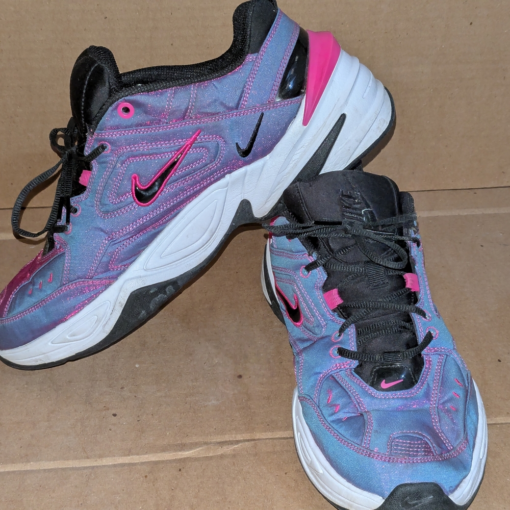Nike Pink and Purple Athletic Shoes